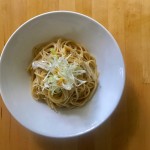 【レシピブログ】えのきのバターしょうゆスパゲティ × イタリアの白
