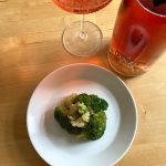 【レシピブログ】ブロッコリーのサブジ風 × スペインのロゼ泡